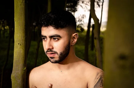 ItsMeEros nature+Eros Pic 2