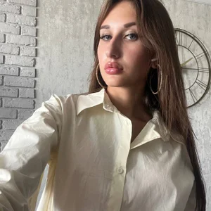 AutumnStella Public Foto 6