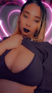 A GEM de sassyslayz  3 photos