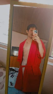 Sweet_c4mer0nのThis is Alejandro.の 2枚の写真