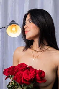 ariana_jhonson1 ariana pink Immagine  3