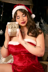 Jenna-Mitchell The Christmas fantasy you were waiting for 🎁✨ 사진 5