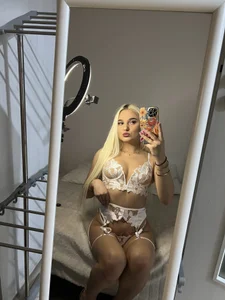 Public de AyaSienna  2 Imagens