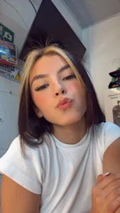 __Nahomy: Public ( 5 фото)