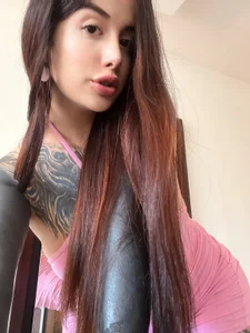 antoniaacxx Me  6টি ছবি