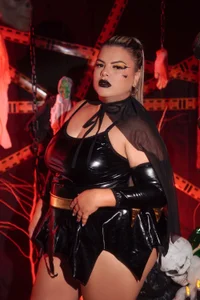 KiimBrooks Captive of desire 🔥🖤🌙 Pic