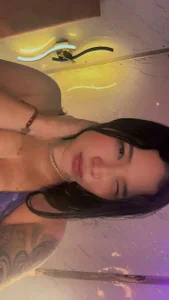 Hello! It's me! 😌🥰 de AriannaFoxxy  Imagens