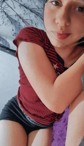 Sukychan_: Holiwisss ( 2 фото)