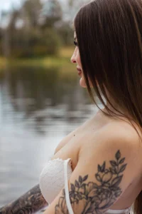 Annaa_Banana Somewhere in the lake Foto 2