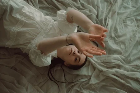 TessaFluffy White angel Pic 5