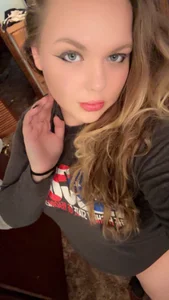 comeinnymのA Glimpse of Nymの 4枚の写真