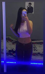 Melly_KissPublic Bild 5