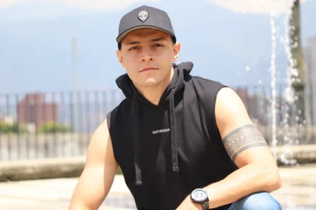 Frank_Millers Public Pic 3