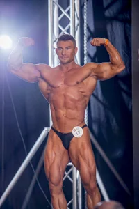 muscularkevinのLatest showの 2枚の写真