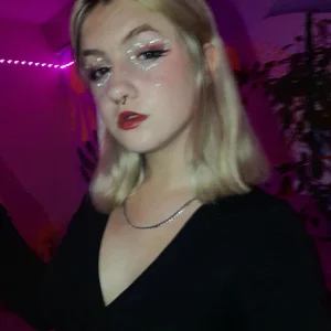 my creative make-up🎨 od lovelyy_julia  9 snímek