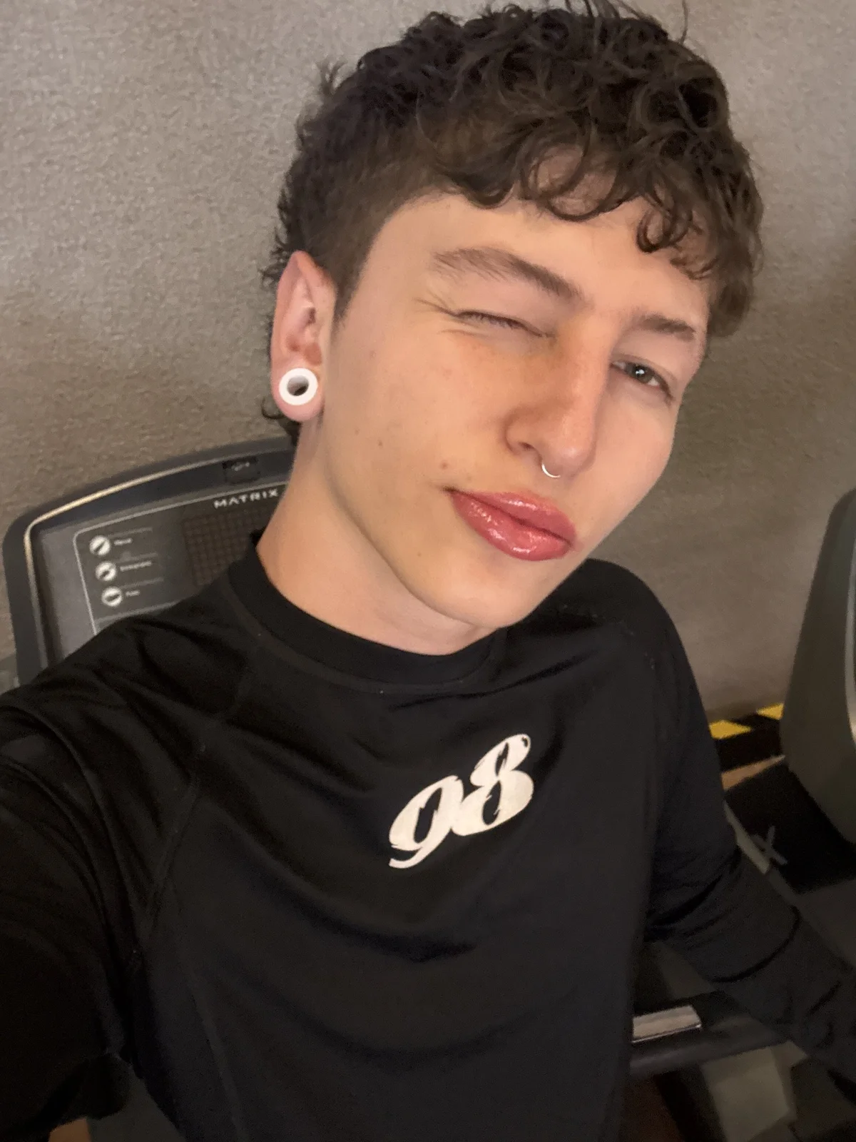 ARON_LUXX Δημοφιλής εικόνα 2023