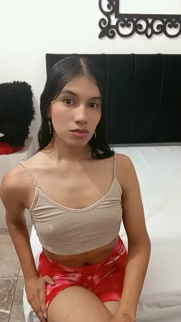 SamanthaLaurent Trendaava kuva 5892