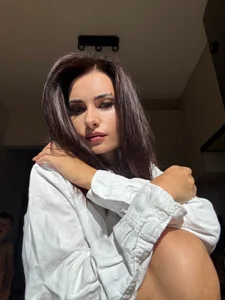 mia_aim Passion in a white shirt? ❣️ Immagine  4