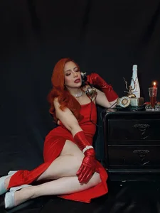 sahra_taylor_ Call me in this new year ✨ Pic 7