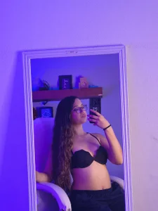 Public od Alexis_Scott_  4 snímek