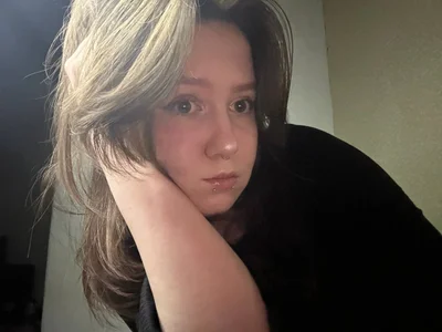 SatinyStoic shy รูป 