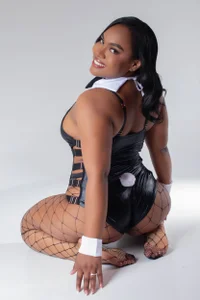 Esmeralda_Duarte SEXY AND NAUGHTY GIRL Pic