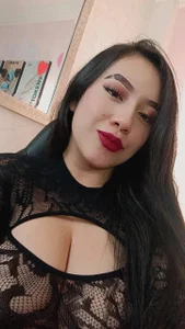 AmyTorres_ Do you like small or big tits? Would you like to play with mine? 🌹💦😈 Pic 3