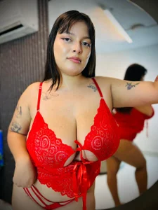 lizzietracy sexy girl Pic 2