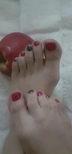 AnnieEltgant feet nails зображення 2