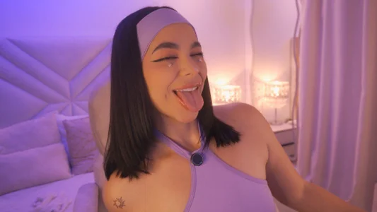 imLeanna_ Elegance with a hint of temptation зображення 2
