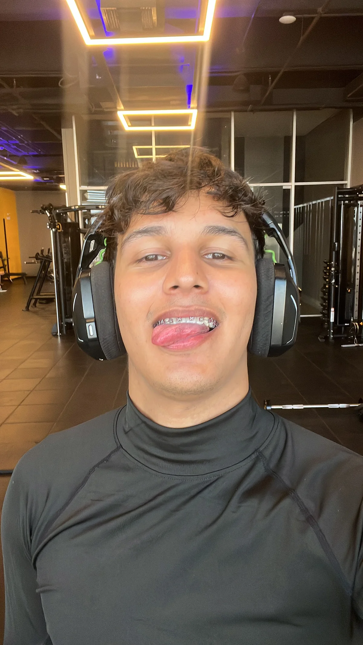 Leo_Savage_ Poză populară 3250