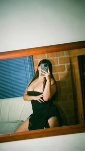 Charlotte_stoone Public Pic 3