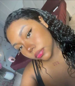 Candaceoweens Brunette sensual Foto 3