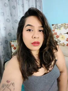 Con el nuevo look de naughtypussydirtyxx  5 photos