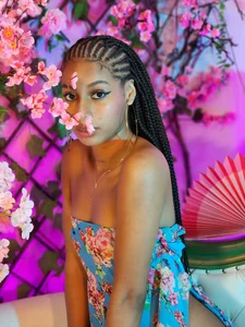 YayaHilton Flower charm: sensuality under cherry trees "🌸💖 Pic 3