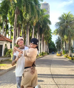 ParisAndVi ViAndParis couple  6টি ছবি