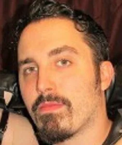 MetalstudのMetalstudの 3枚の写真