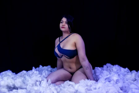 sandy_rivas Blue 💙 Pic