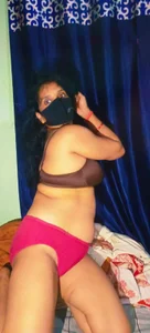 queen_shivaniのHelloの 2枚の写真