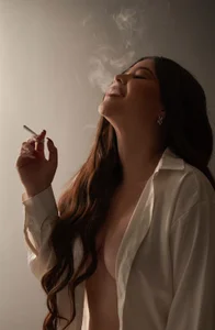 amyvans_ Elegant woman 💅🏼 Immagine  4