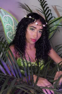 Wonderful show your favorite fairy🍃✨🍒🍑 de vicky_castillo  Imagens
