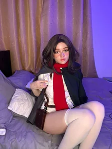 molly_russell Cosplay Mikasa Ackerman Hình