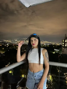 Happy day🍃🫠💋💋💋 de sam_carsonx Foto