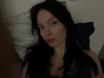 justAnie Public Pic 3