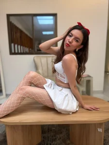 kittyblooms just imagine me fucking on this table👀🔥 Pic 5