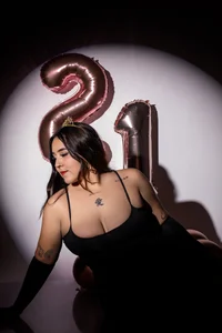 KatlynRous "Today I'm Eating Cake... and More" 🔥🍑 Hình 5