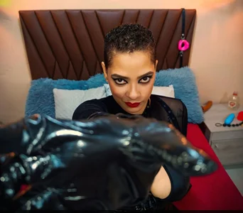 Daniela_Patherson Public Εικόνα 3