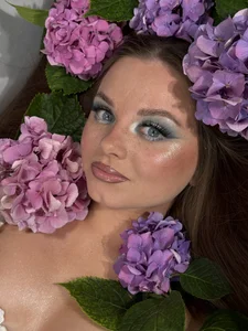 JuneMarsh's Beautiful flowers and beautiful me 🫣❤️ Sex Photo 1
