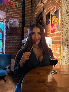 AlvinaMair Public Εικόνα 9