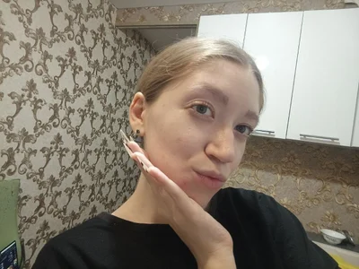 Angela<3